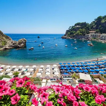 Vacanza Taormina Mare Mazzeo Exterior photo