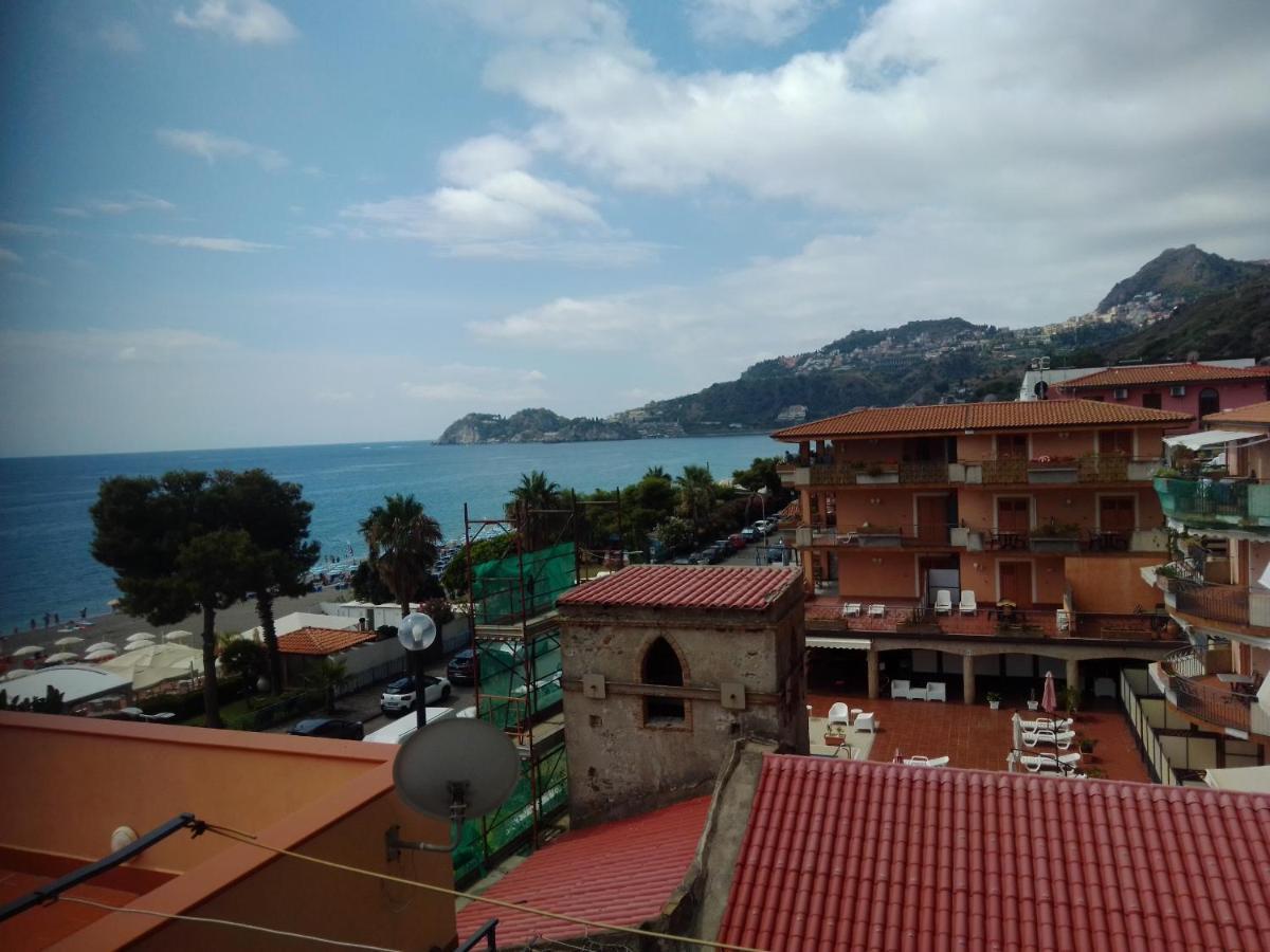 Taormina Mare * Mazzeo